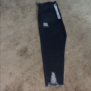 Black Distressed “Mom” Jeans Size 7